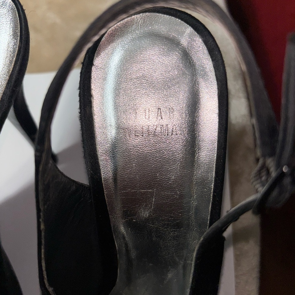Stuart Weitzman Black Heels with Elegant Silhouette
